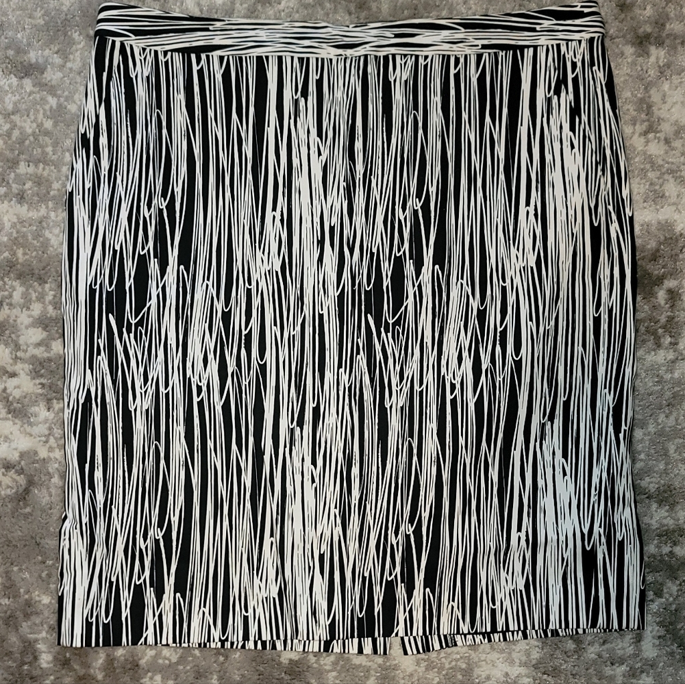Worthington Pencil Skirt - Lined With Pockets (14)